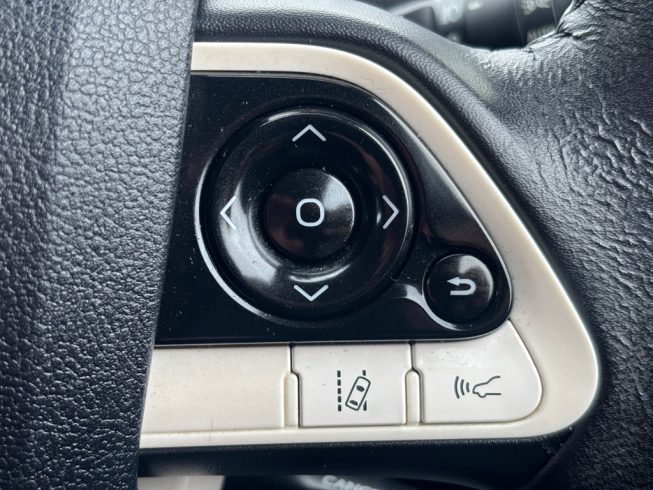 2016 Toyota Prius A Model, Low KMS, Heads up Display image 287778