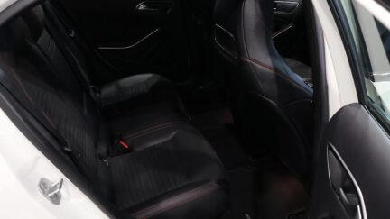 Mercedes-benz A 180 Sports, AMG Package, Black Roof image 318581