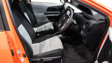 Toyota Aqua S Model/ Push Start/ 2 Keys image 318059