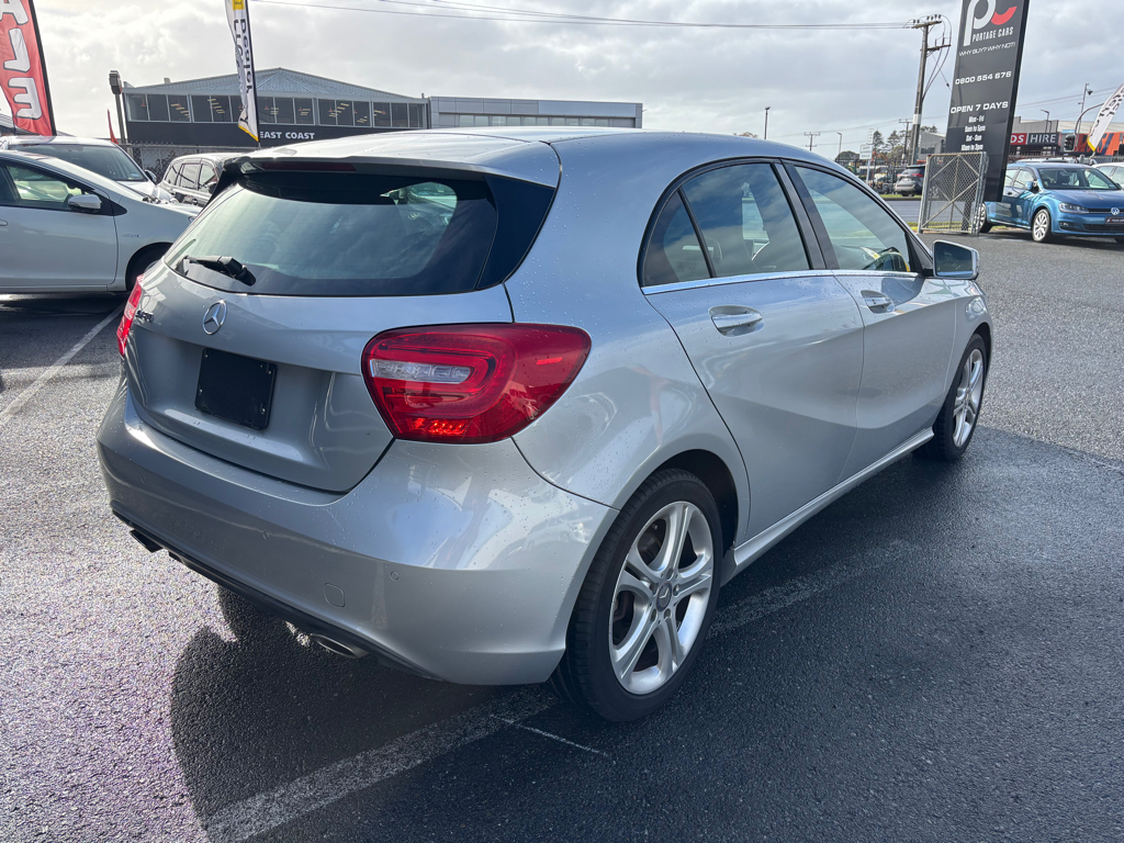 Mercedes-benz A 180 Super Low KMS, Half Leather image 287169