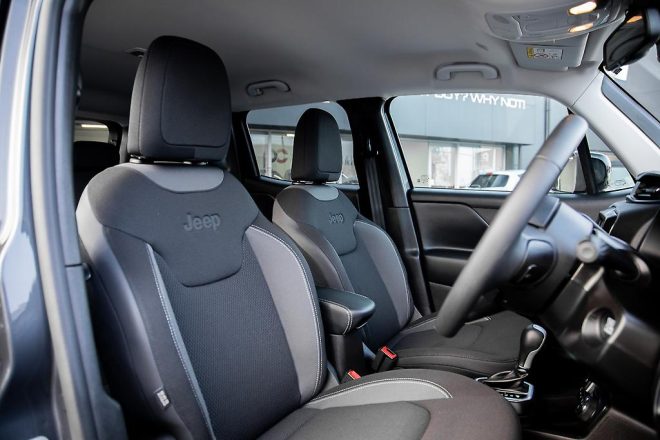 2023 Jeep Renegade LIMITED PHEV 4XE image 289776