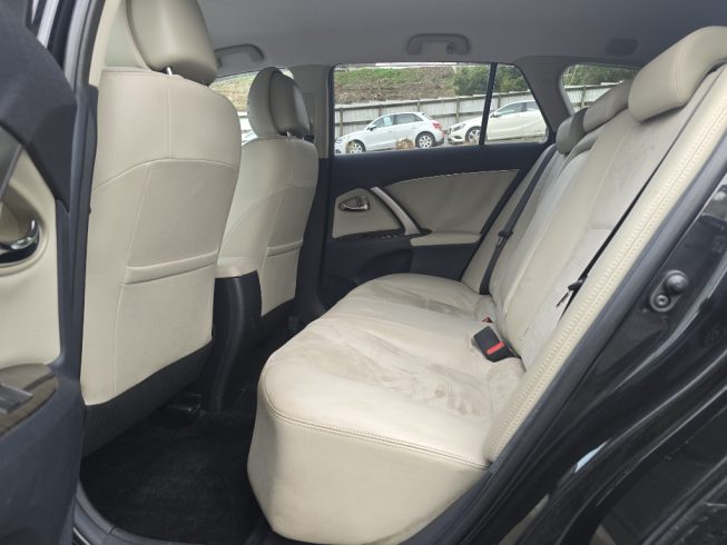 2012 Toyota Avensis Wagon Li image 288101