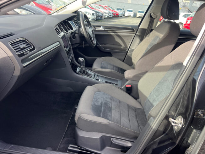 2013 Volkswagen Golf TSI Highline Bluemotion- Factory Alloy Wheels – Low KMS – 1.4L image 290398