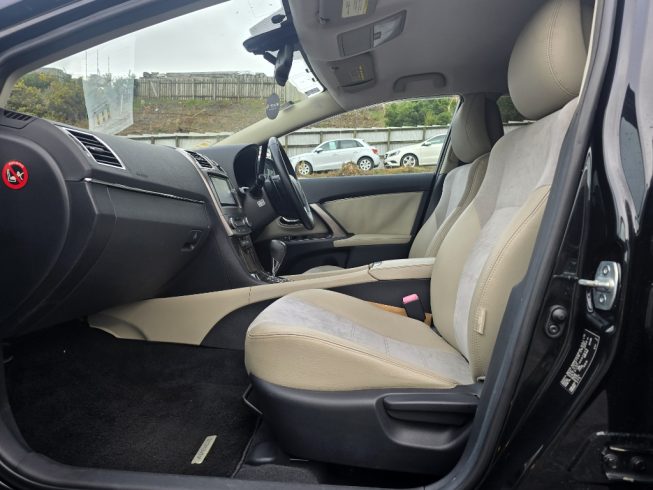 2012 Toyota Avensis Wagon Li image 288099