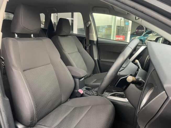 2012 Toyota Auris 180G S-Package image 292741