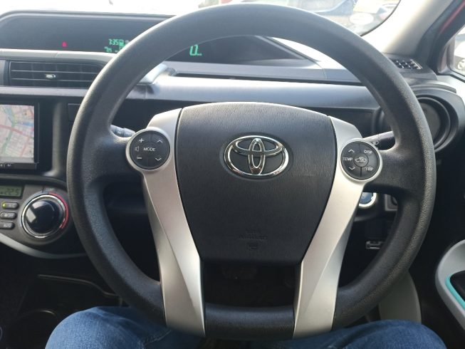 2012 Toyota Aqua S Model/ Push Start/ 2 Keys image 288183