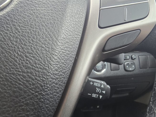 2012 Toyota Avensis Wagon Li image 288106