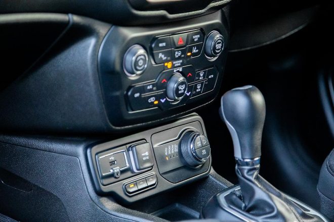 2023 Jeep Renegade LIMITED PHEV 4XE image 289781