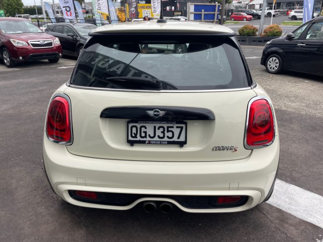 2018 Mini Cooper Cooper S UK Edition, Black Wheels image 287351