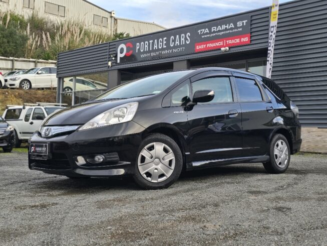 2013 Honda Fit Shuttle Hybrid Smart Selection image 292839