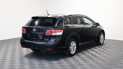 Toyota Avensis Wagon Xi, Push Start, Paddle Shift image 317648