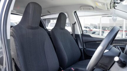 Toyota Vitz F model, Push start image 316687