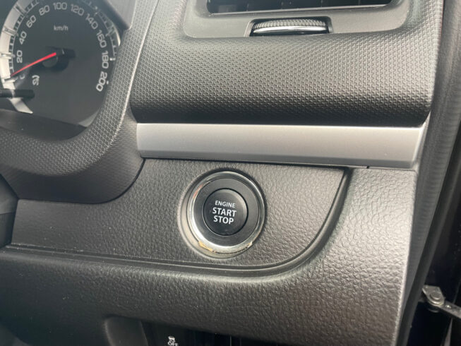 2016 Suzuki Swift XG Low KMs image 290865