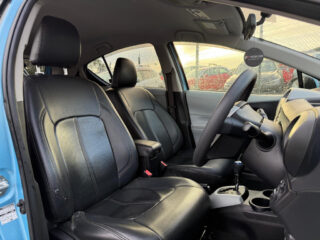 2012 Toyota Vellfire 2.4Z – 8 Seater image 292095