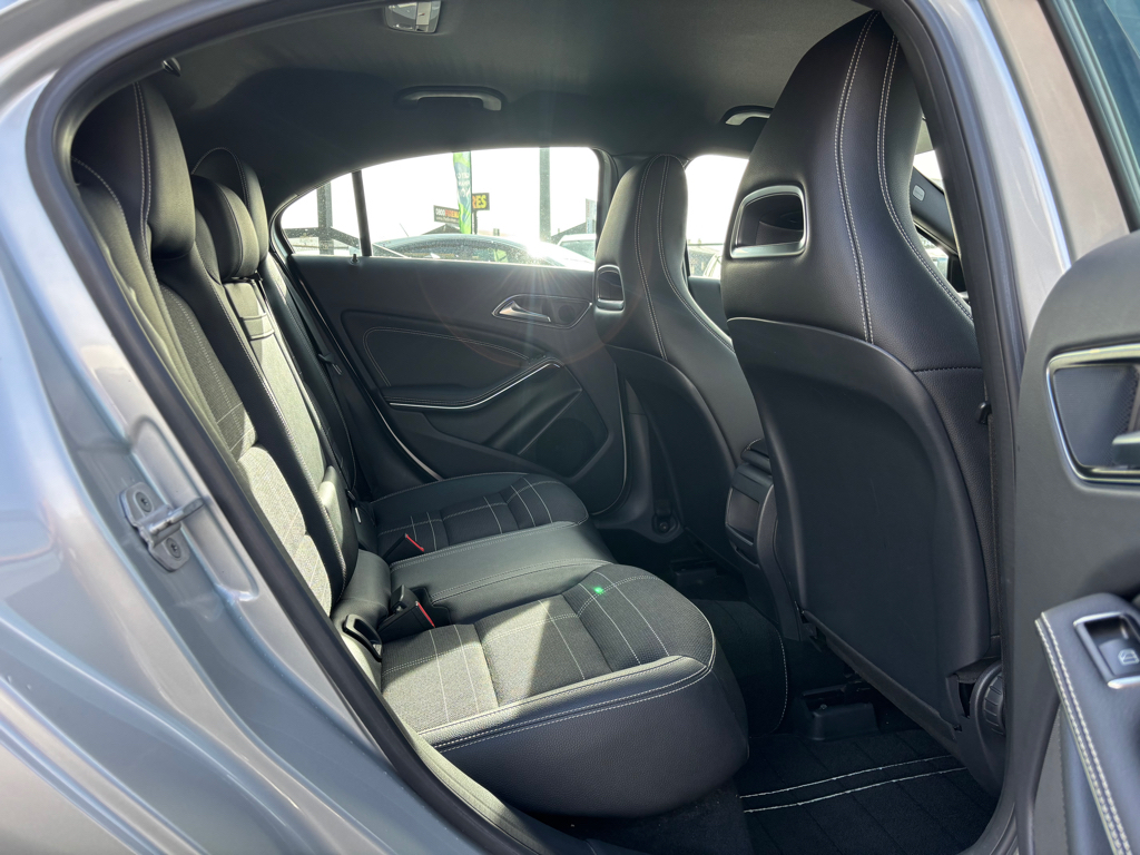 Mercedes-benz A 180 Super Low KMS, Half Leather image 287174