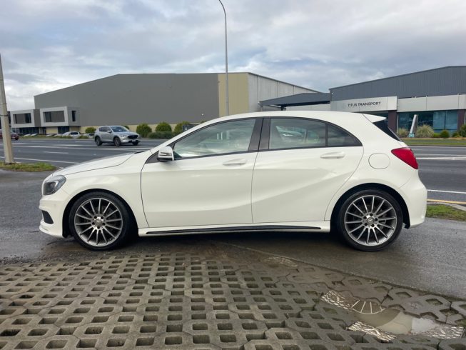 2013 Mercedes-benz A 180 Sports, AMG Package, Black Roof image 287151