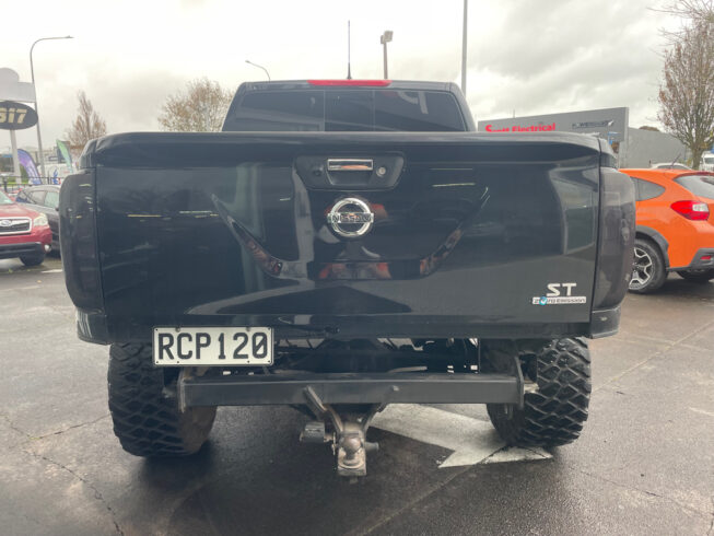 2019 Nissan Navara ST 2.3D 4WD 6MT image 291230