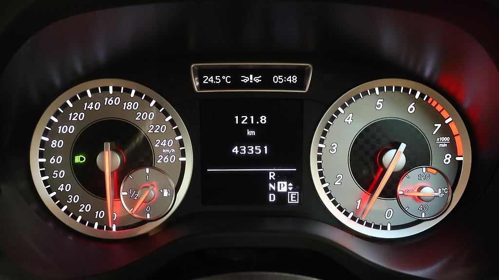 Mercedes-benz A 180 Sports, AMG Package, Black Roof image 318584