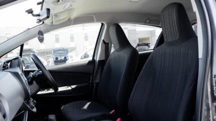 Toyota Vitz F model, Push start image 316693