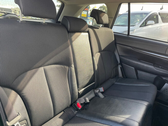 2013 Subaru Legacy Touring Wagon 2.5i B Sports Eyesight AWD image 292555