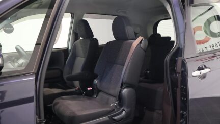 Toyota Spade F Model, Push Start, Power Sliding Door image 311630