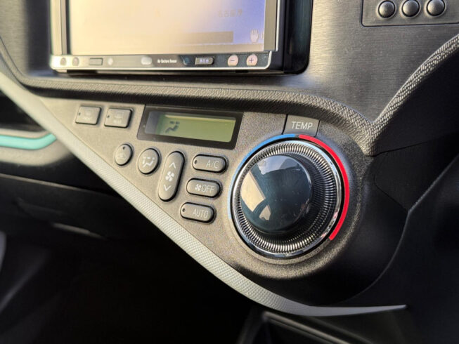 2012 Toyota Aqua S Model, Push Start, Low Kms image 292115