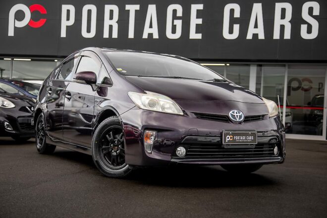 2013 Toyota Prius S model Hybrid, Push Start image 298166
