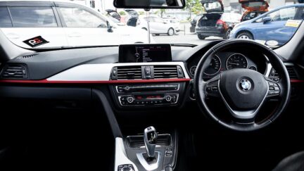 Bmw 320i Sport , Leather PKG image 318658