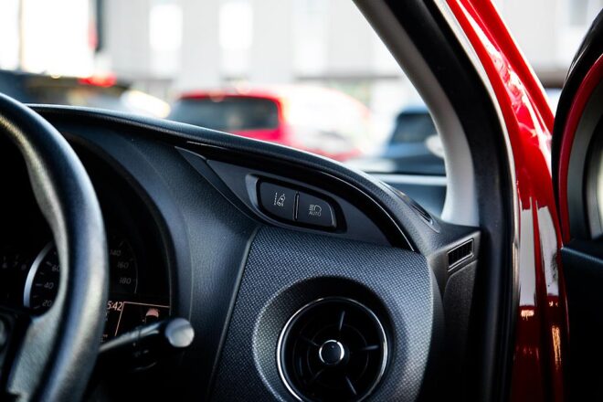 2016 Toyota Vitz U spec, Push Start,Reverse camera image 295713