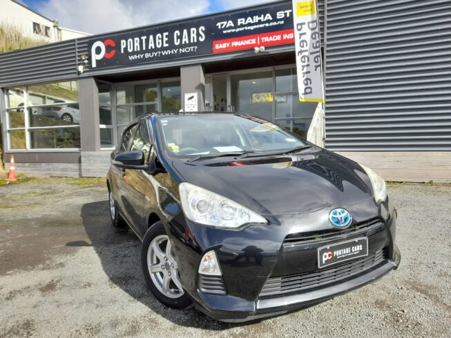 2015 Toyota Aqua Hybrid S Model, Push Start image 298068