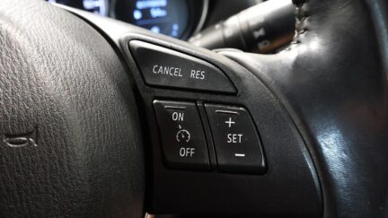 Mazda Atenza 20S – Great look in black image 317187