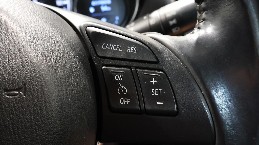 Mazda Atenza 20S – Great look in black image 317187