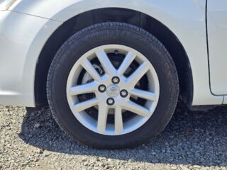 2013 Toyota Corolla Fielder Hybrid G Model – Push Button Start image 298312