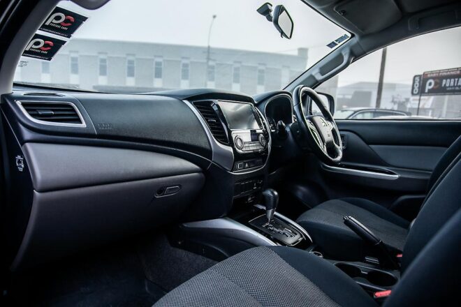 2018 Mitsubishi Triton DC GLSB 2.4D/4WD/5AT image 297442