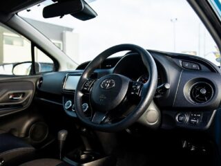 2016 Toyota Vitz F model, I stop, Push start image 295652