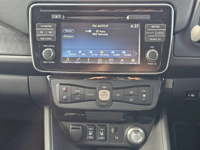 2018 Nissan Leaf X Model with Pro-Pilot **85.89% SOH image 297417