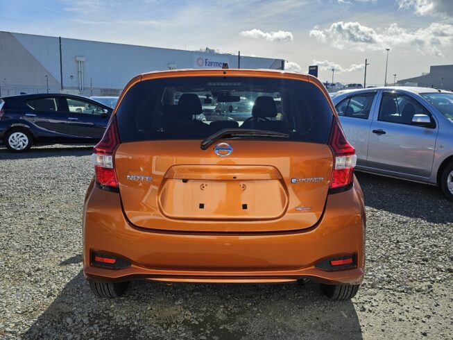 2017 Nissan Note e-power X image 296881