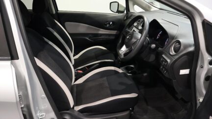 Nissan Note Lane Departure Warning image 318080