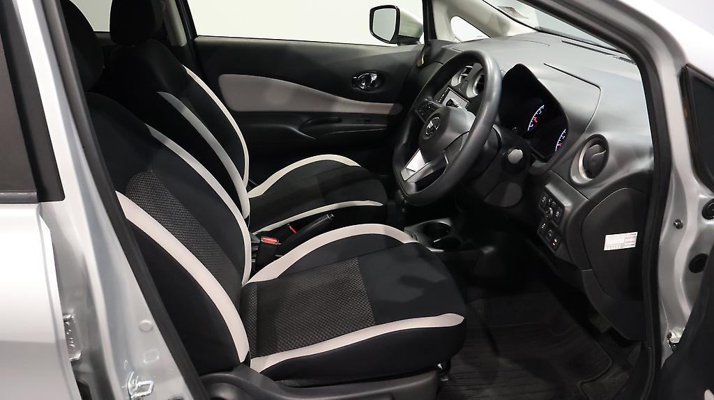 Nissan Note Lane Departure Warning image 318080