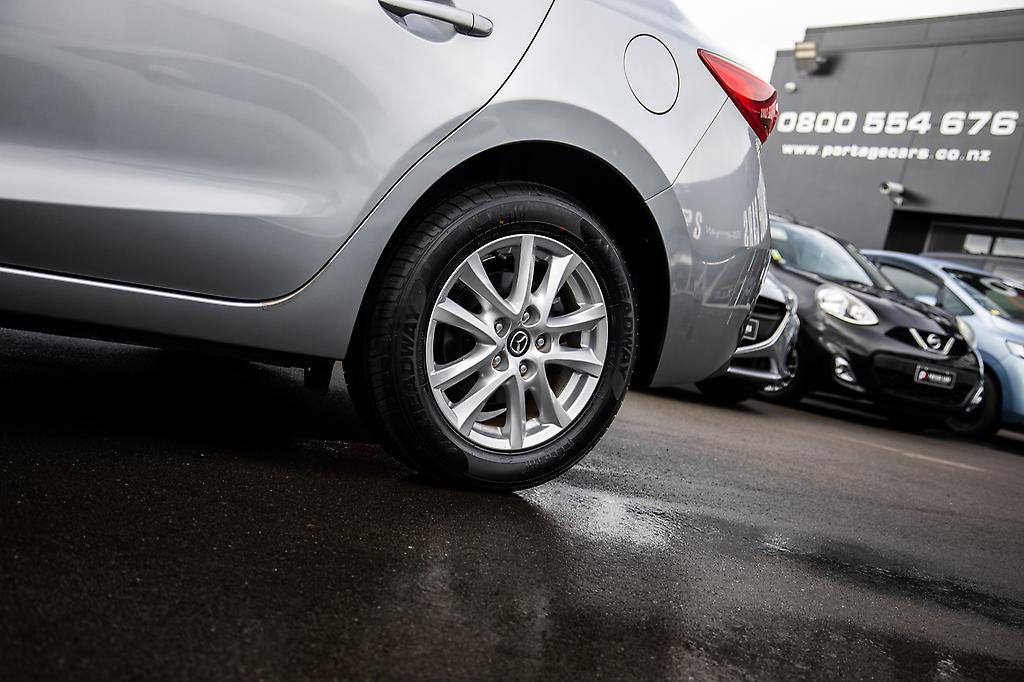 Mazda Axela 20S, SkyActiv HEV image 296591