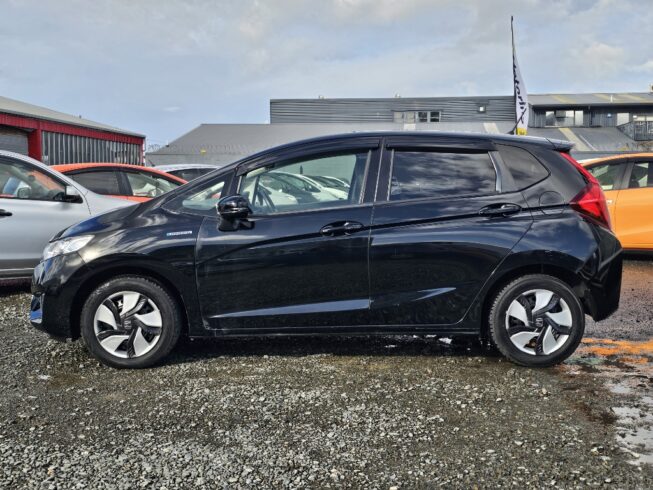 2014 Honda Fit Hybrid Hybrid L-package image 297370