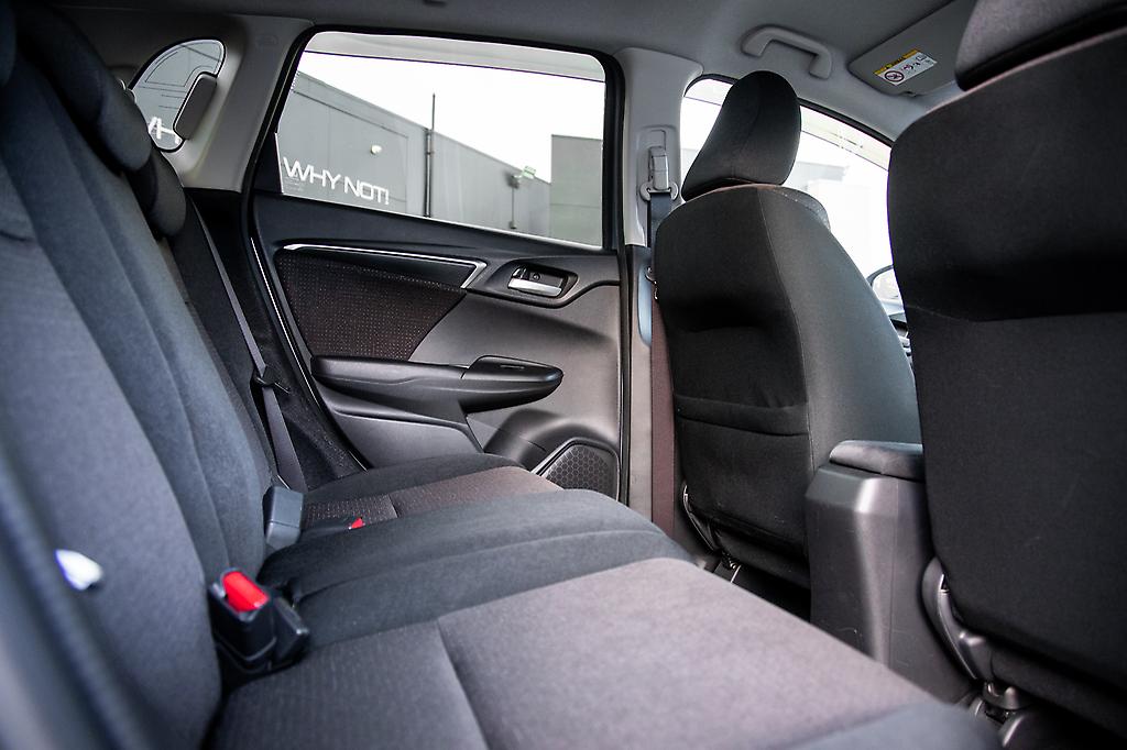 Honda Fit Hybrid F-Package, Heated Seats image 298122