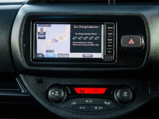 2017 Toyota Vitz F model Hybrid, Push start image 296643