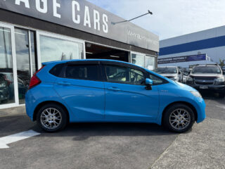 2014 Honda Fit Hybrid F Package image 295780