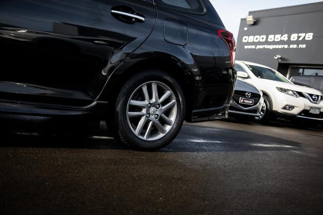 2014 Toyota Corolla Fielder WXB Hybrid ,Aero Pack image 295595