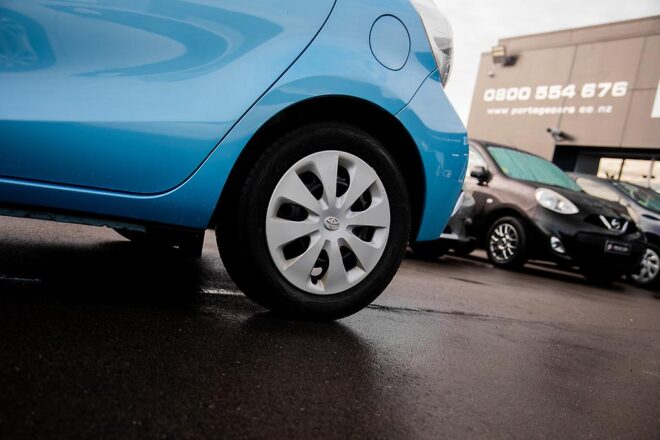 2012 Toyota Aqua S Model, Hybrid, Push start image 298150