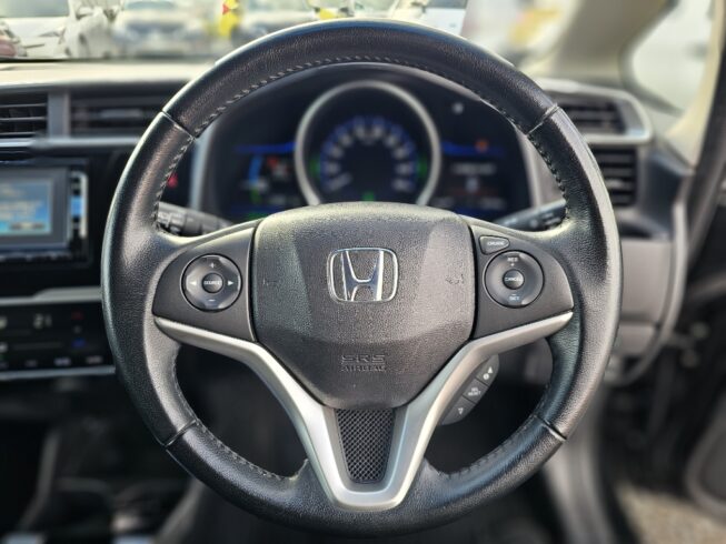 2014 Honda Fit Hybrid Hybrid L-package image 297372