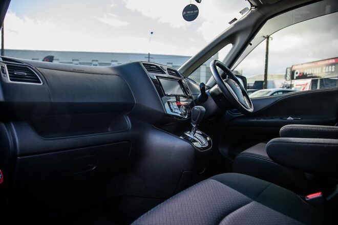 2012 Nissan Serena Highway Star ,Hybrid, 7 seater image 296973