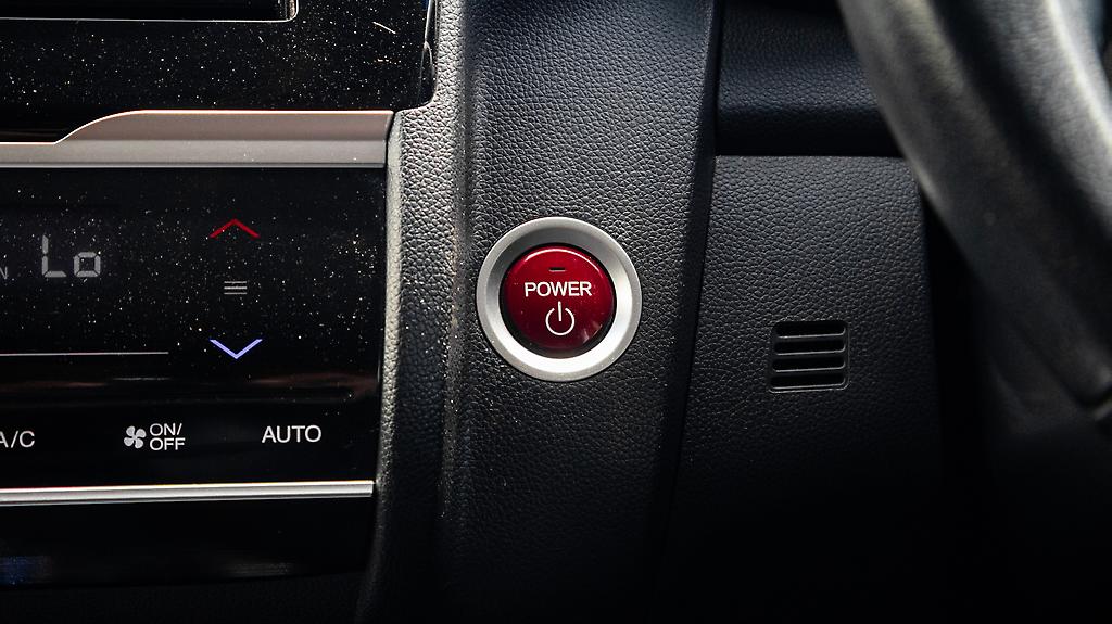 Honda Fit Hybrid L-package image 312394