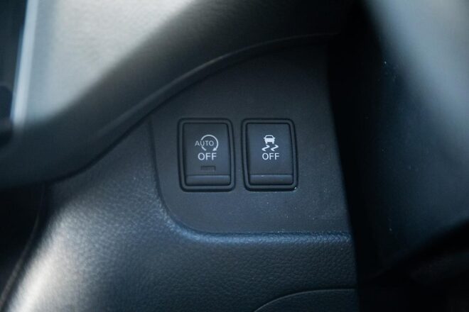 2012 Nissan Serena Highway Star ,Hybrid, 7 seater image 296970